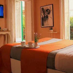 *** Bed & Breakfast Amedeo Square Italië